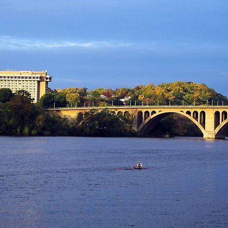 Key Bridge Marriott Otel Arlington Dış mekan fotoğraf